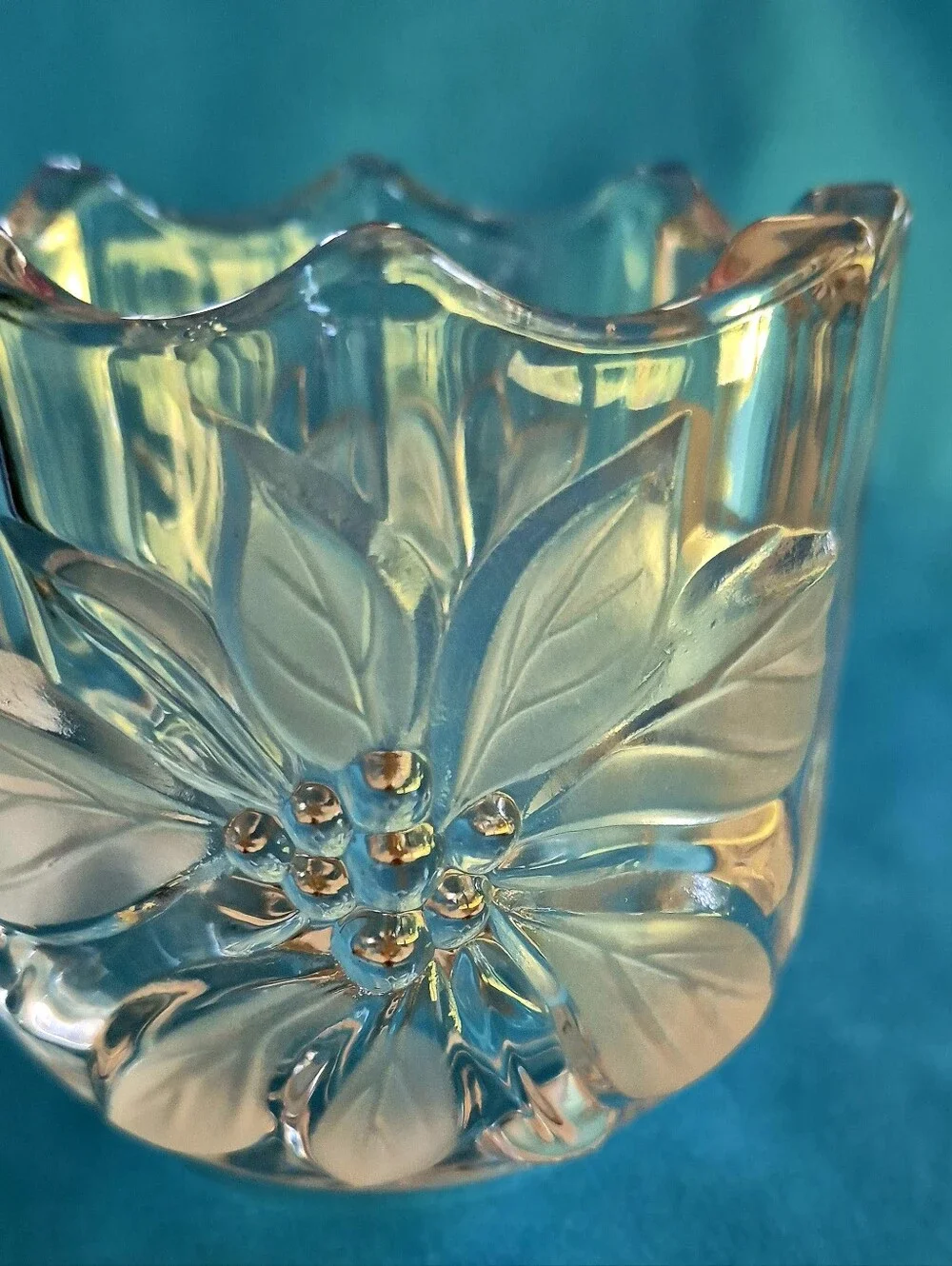Mikasa Festive Poinsettia Clear Glass Votive Candle Holder